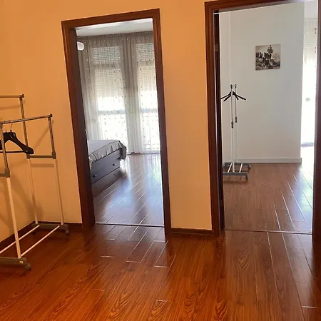 Shining * Σκόδρα